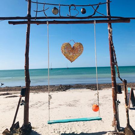 Pachamama Holbox - Hostel & Private Apartments Bagian luar foto