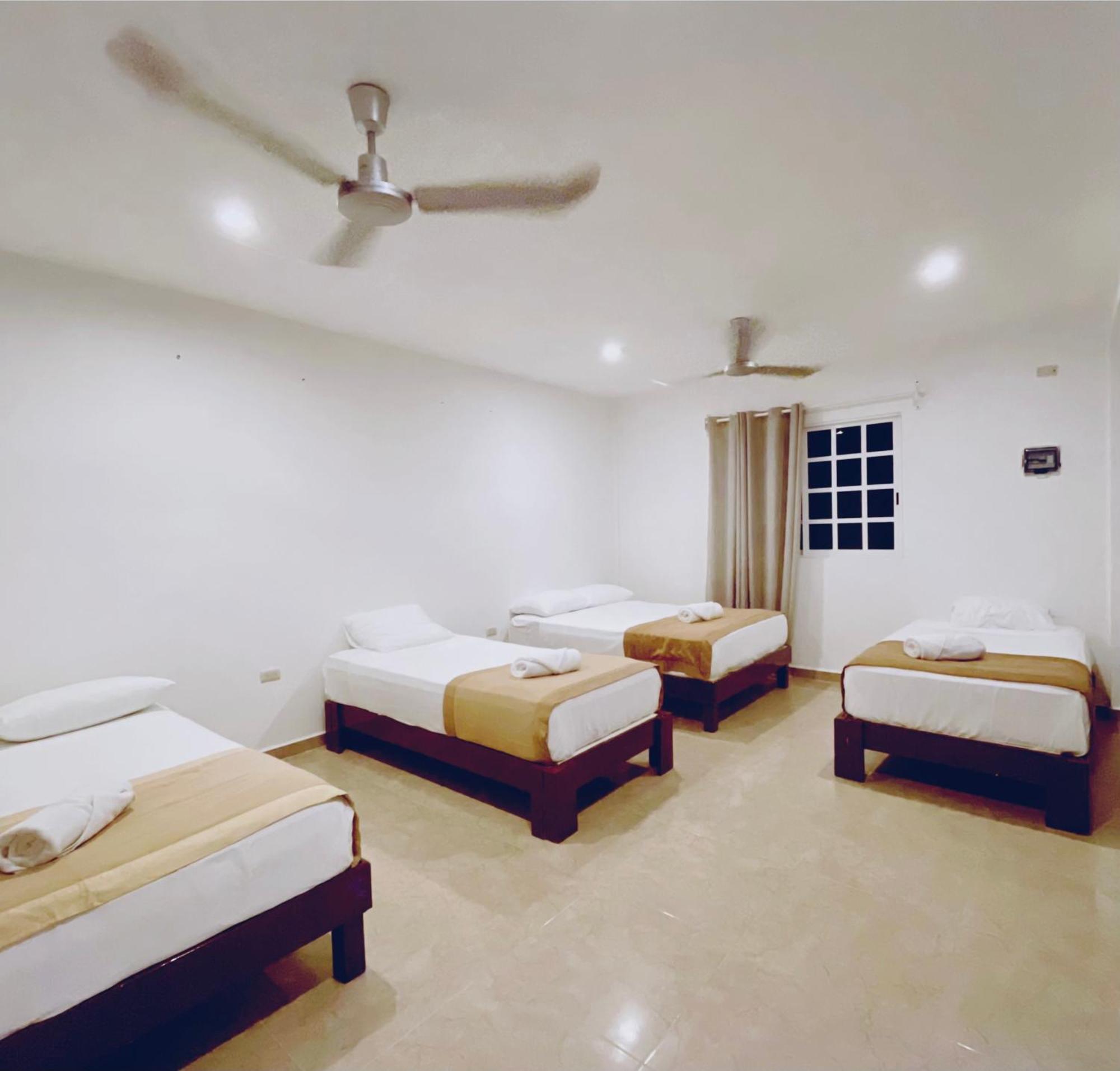 Pachamama Holbox - Hostel & Private Apartments Bagian luar foto